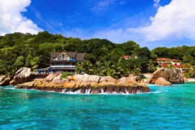 Hotel Patatrana Village