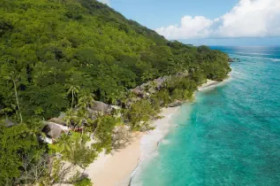 Labriz Silhouette Luxury Beach SPA